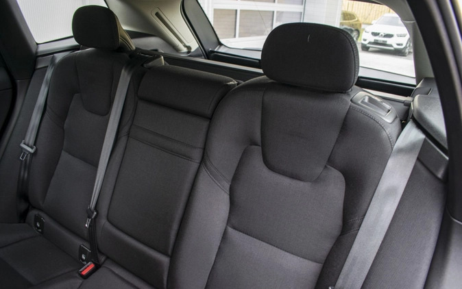 Volvo XC 60 cena 169750 przebieg: 30358, rok produkcji 2021 z Kałuszyn małe 407
